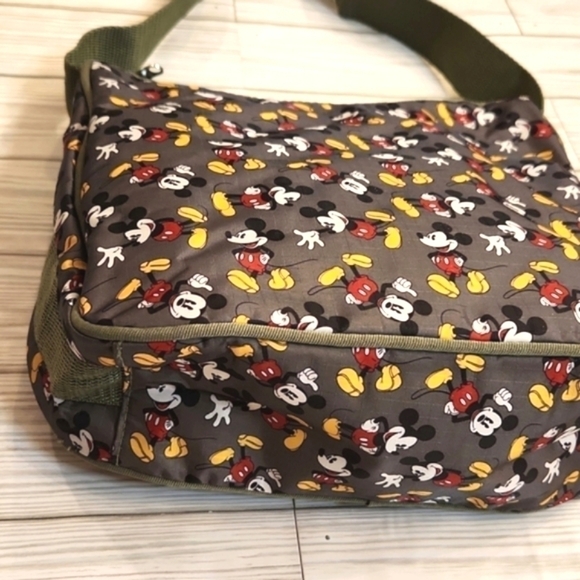 WOMENS Disney Army Green Mickey Mouse shoulder bag. - Picture 2 of 13